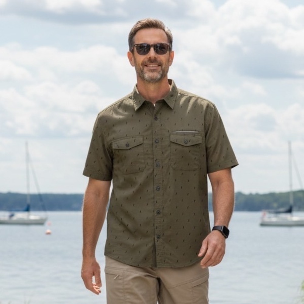 Howler Brothers Mens Short Sleeve Button Down Shirt Olive Green Lightning Bolt M